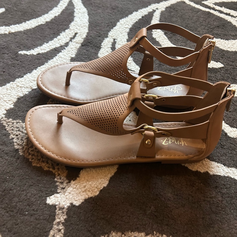 Y•Not? Brown Sandals